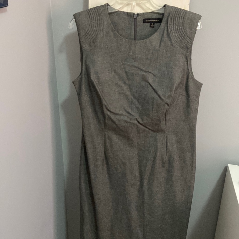 Banana Republic Sheath dress